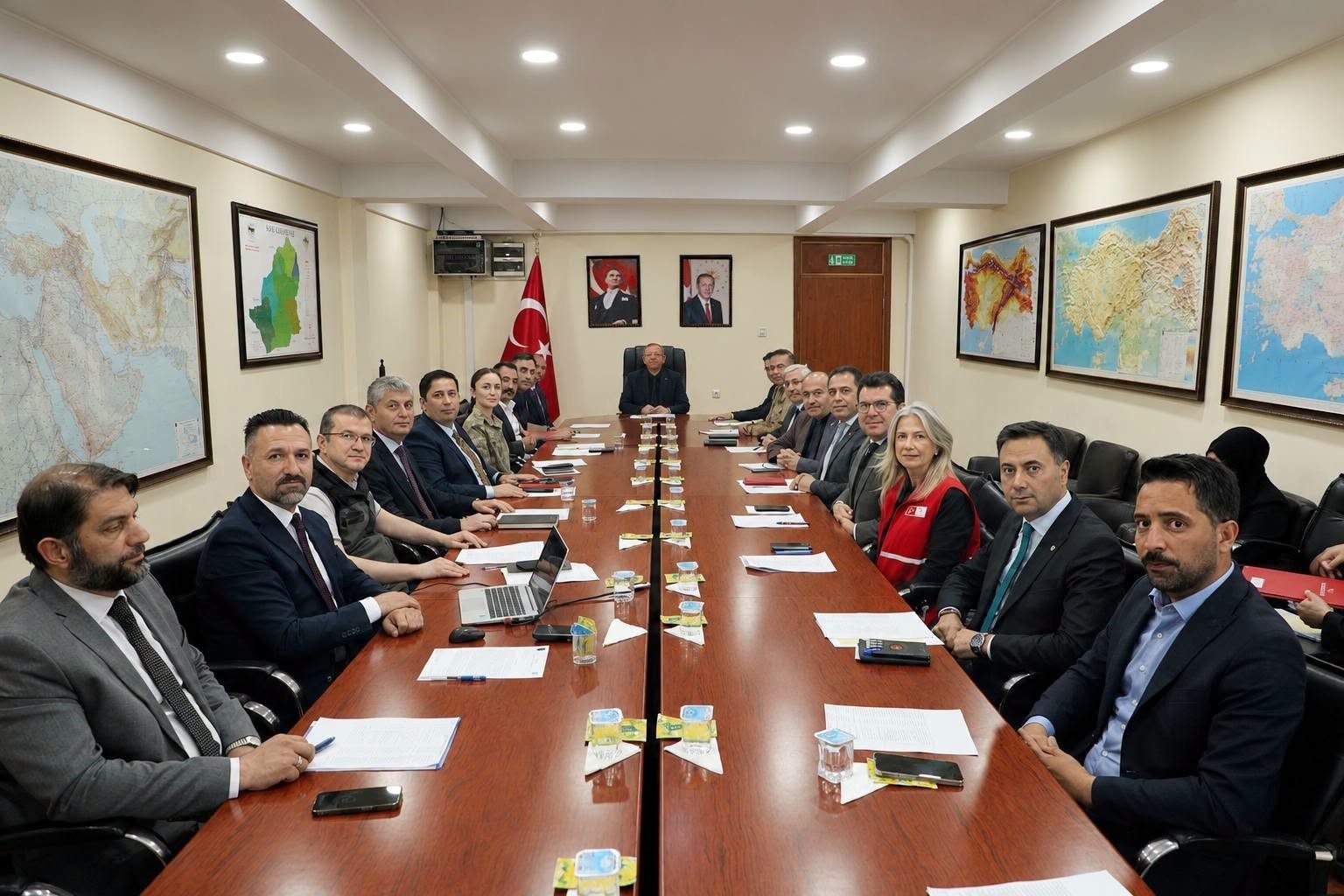 15-temmuz-demokrasi-ve-milli-birlik-gunu-hazirliklari-kars-ta-masaya-yatirildi