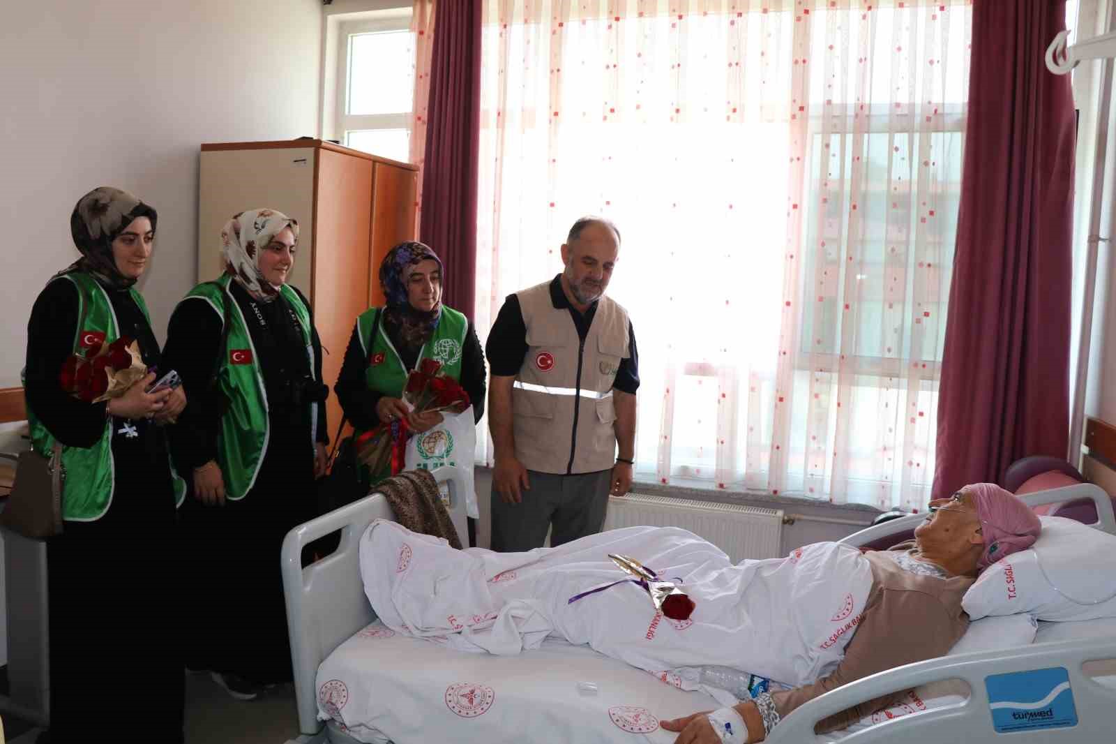 oltu-da-hastalara-moral-ziyareti