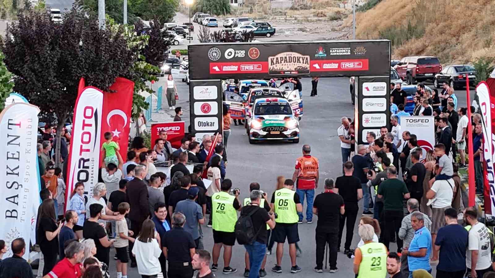 turkiye-ralli-sampiyonasi-kapadokya-da-toprak-etaplarda-start-aldi