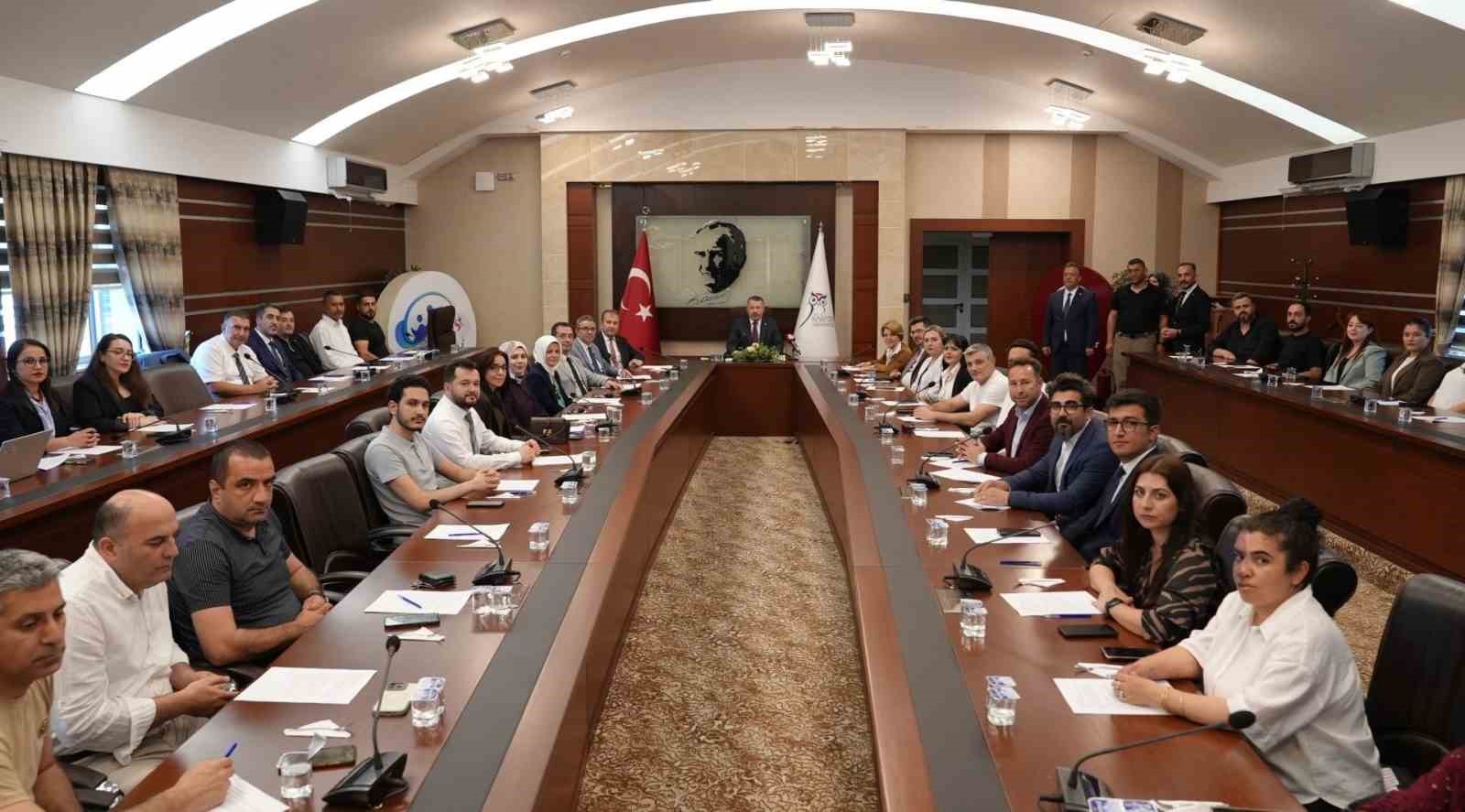 kbu-de-sosyalfest-e-emek-veren-akademik-ve-idari-personel-onurlandirildi