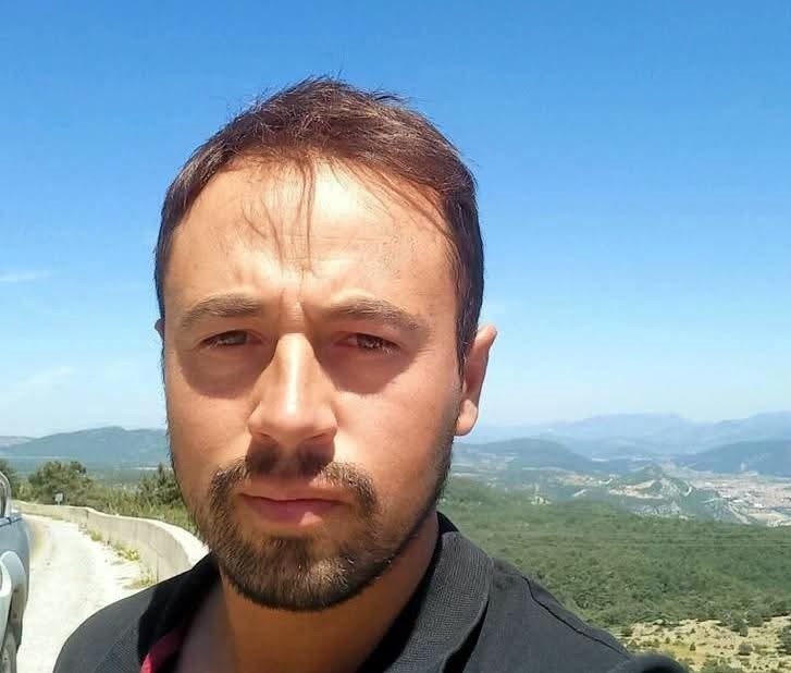 restoranda-tufekle-oldurdu-mezarlikta-kiskivrak-yakalandi