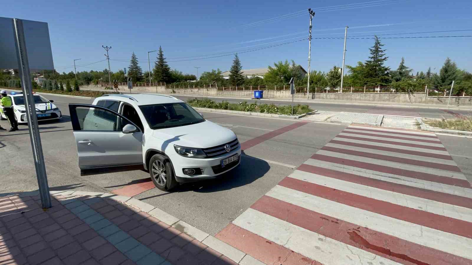 karaman-da-suv-aracin-carptigi-kiz-cocugu-yaralandi