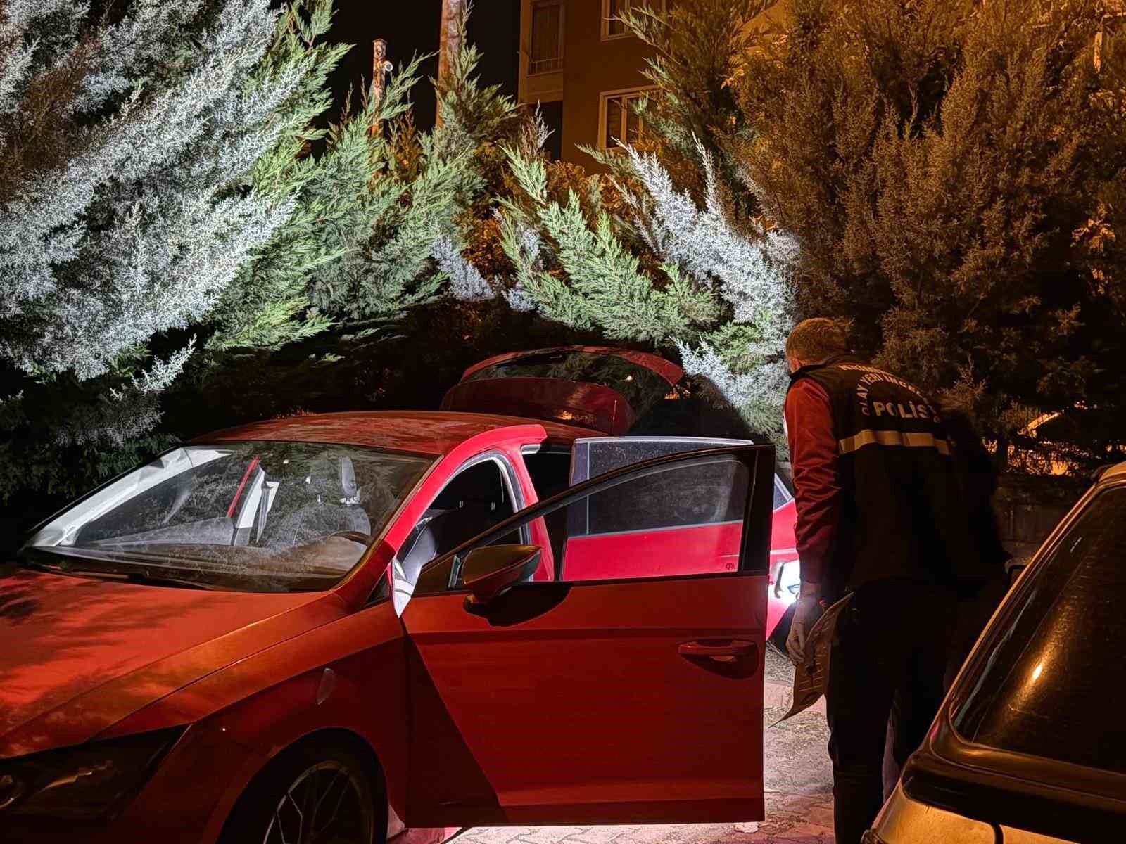 20-gundur-aradigi-otomobil-arkadasi-tarafindan-calinmis-1-gozalti