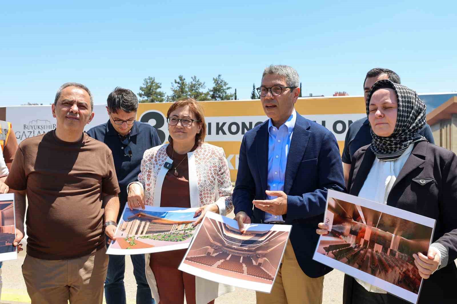 gaziantep-te-bolgenin-en-buyuk-kongre-merkezlerinden-biri-sehre-kazandiriliyor