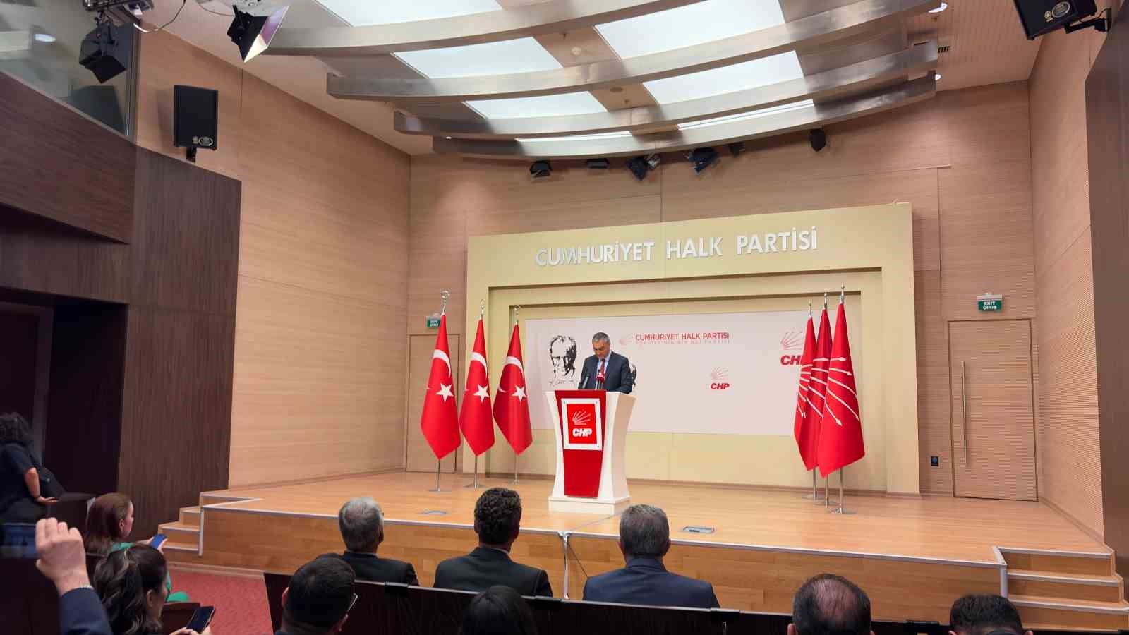 chp-sozcusu-sari-kurultayi-reddeden-bir-anlayis-icinde-olmadigimizi-degerlendiriyorum