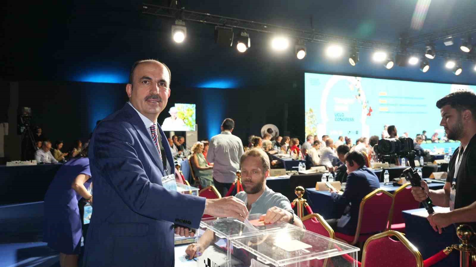 eskisehir-ak-parti-milletvekili-nebi-hatipoglu-ugur-ibrahim-altay-i-tebrik-etti