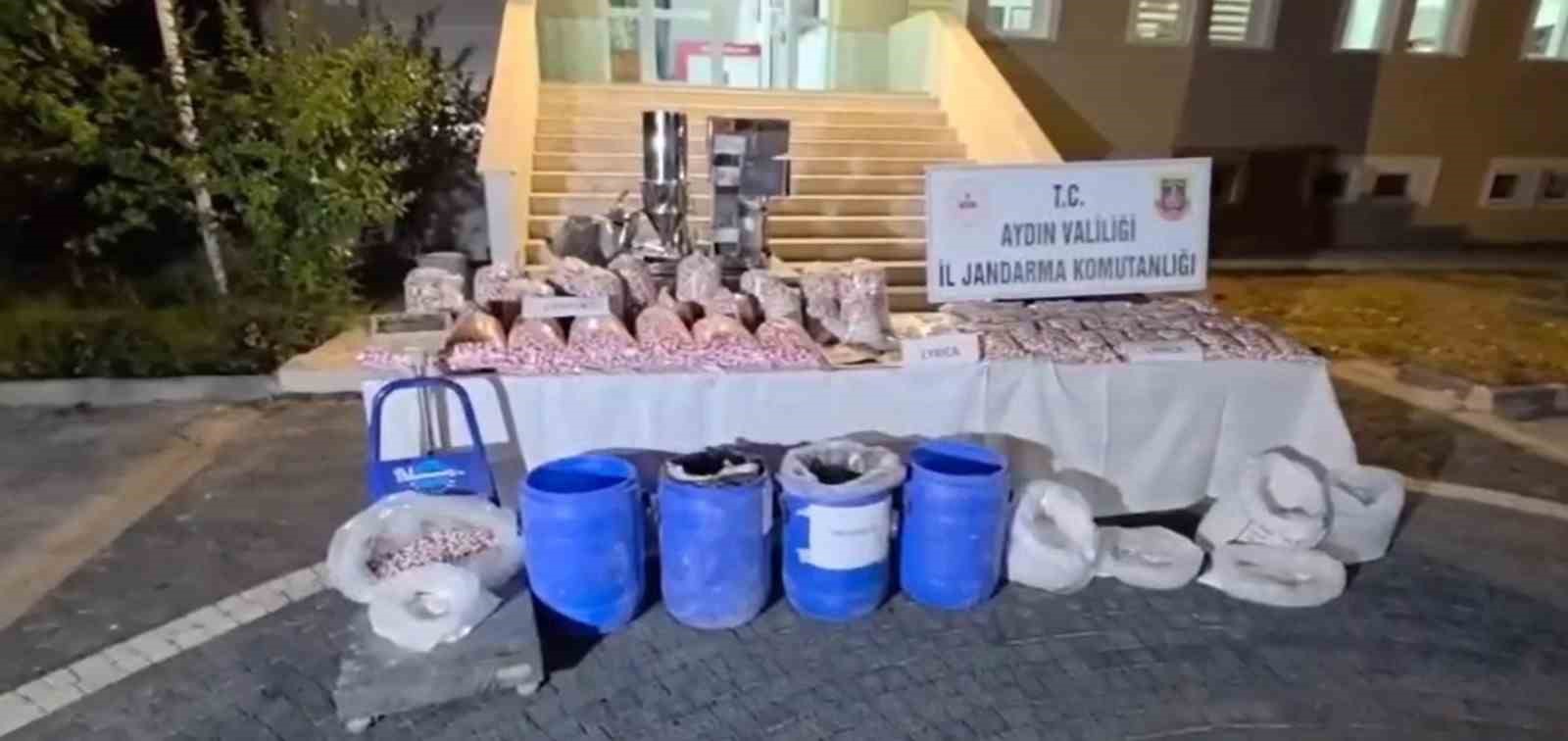 aydin-da-zehir-tacirlerine-darbe-100-milyon-tl-lik-uyusturucu-ele-gecirildi