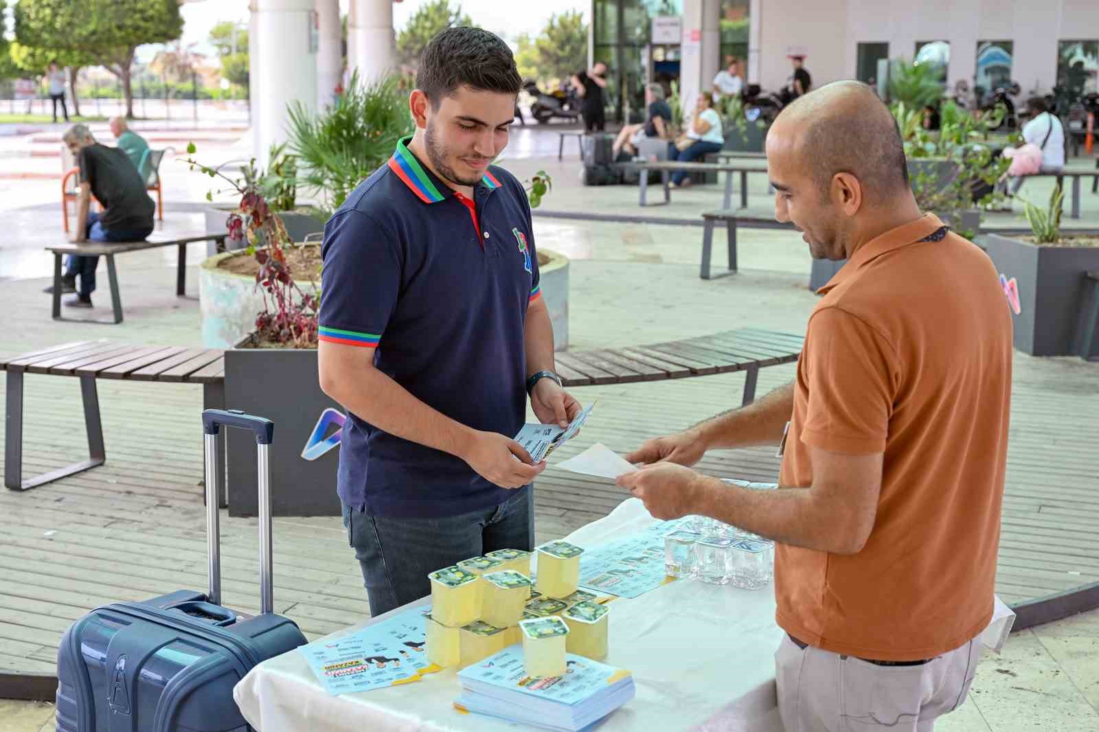 mersin-de-universite-ogrencilerine-otogarda-karsilama-ve-destek