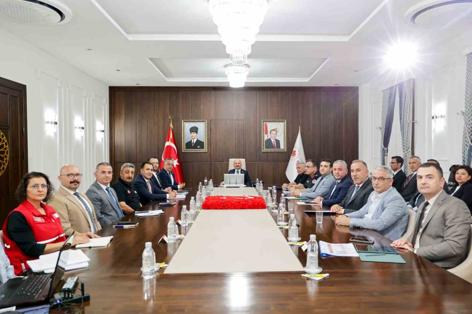 aydin-da-kadina-yonelik-siddetle-mucadele-toplantisi-duzenlendi