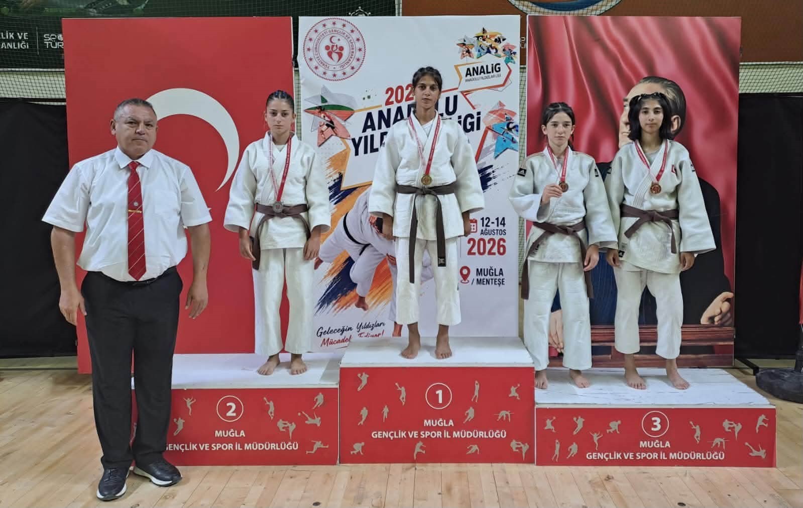 yunusemreli-judocular-mugla-dan-uc-madalyayla-dondu