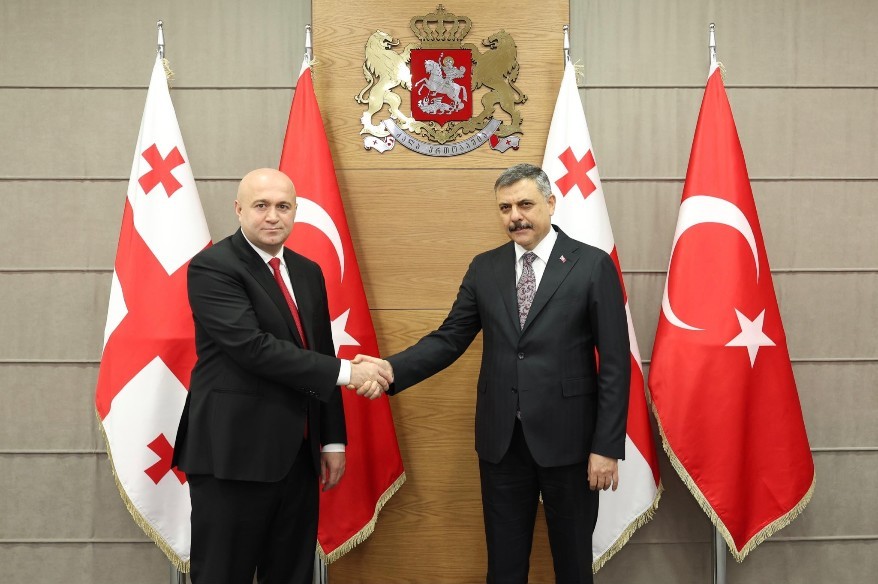 bakan-ciftci-gurcistanli-mevkidasi-ile-telefonda-gorustu