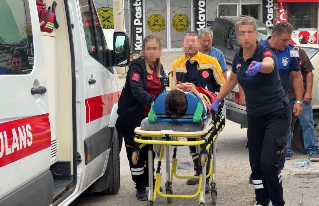 bolu-da-haber-takibi-yapan-gazetecilere-saglik-calisanlarindan-esege-mi-diyoruz-cekmeyin-tepkisi