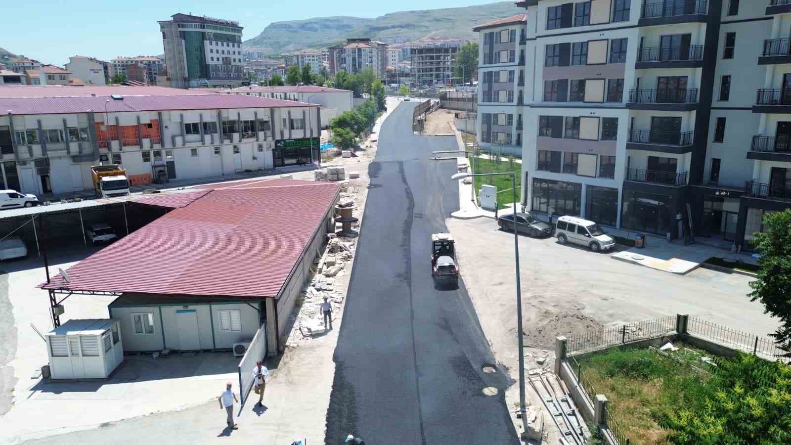 battalgazi-belediyesi-nden-selcuklu-da-asfalt-calismasi