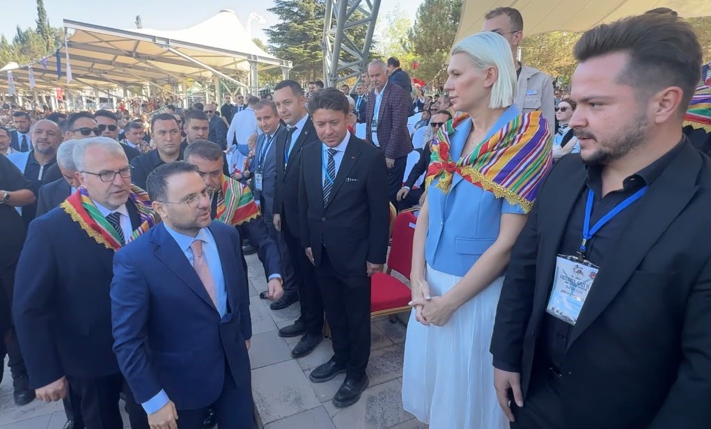 adalet-bakani-akin-gurlek-sogut-senlikleri-icin-ilceye-geldi