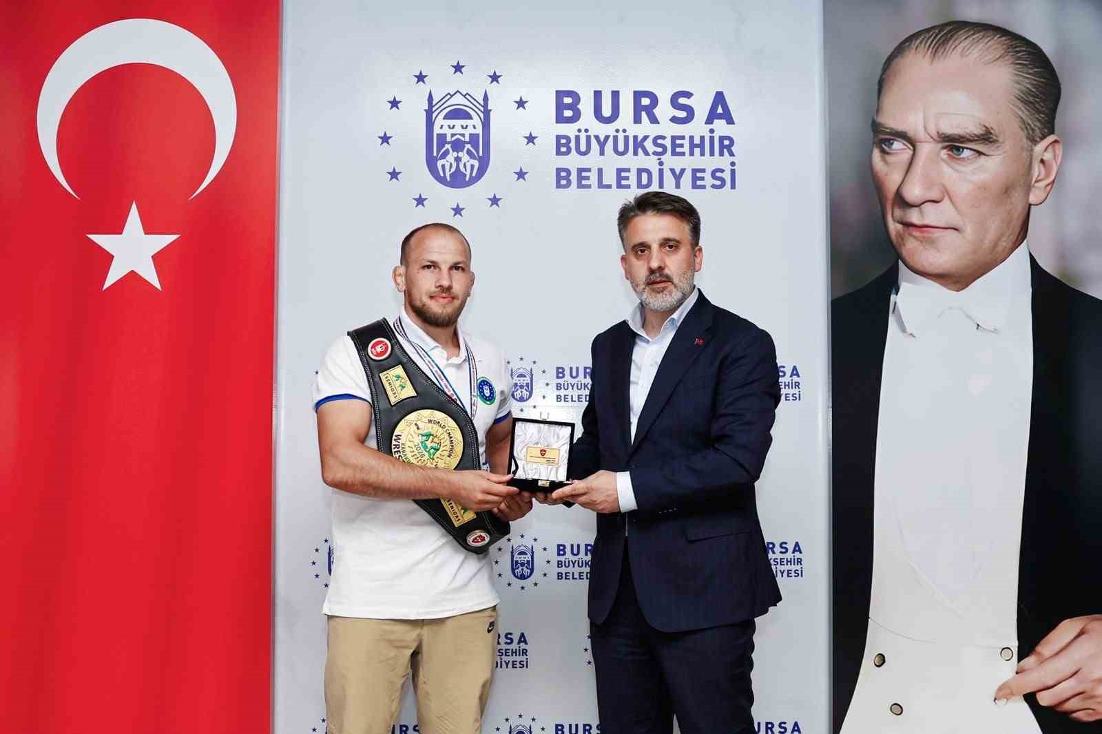 baskan-vekili-biba-dan-dunya-sampiyonu-guresciye-tebrik