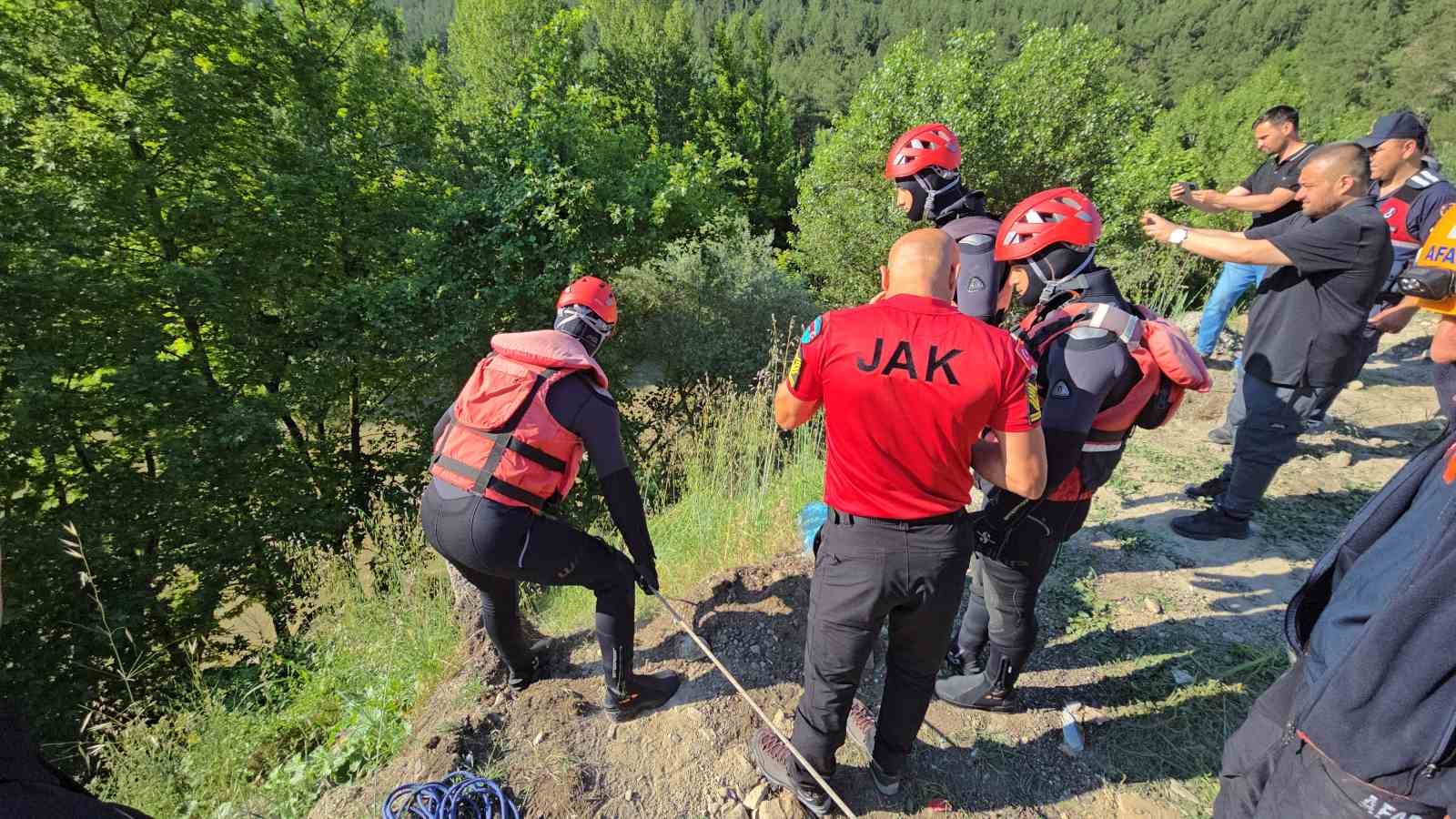 filyos-cayi-nda-akintiya-kapilan-erten-in-cansiz-bedenine-ulasildi