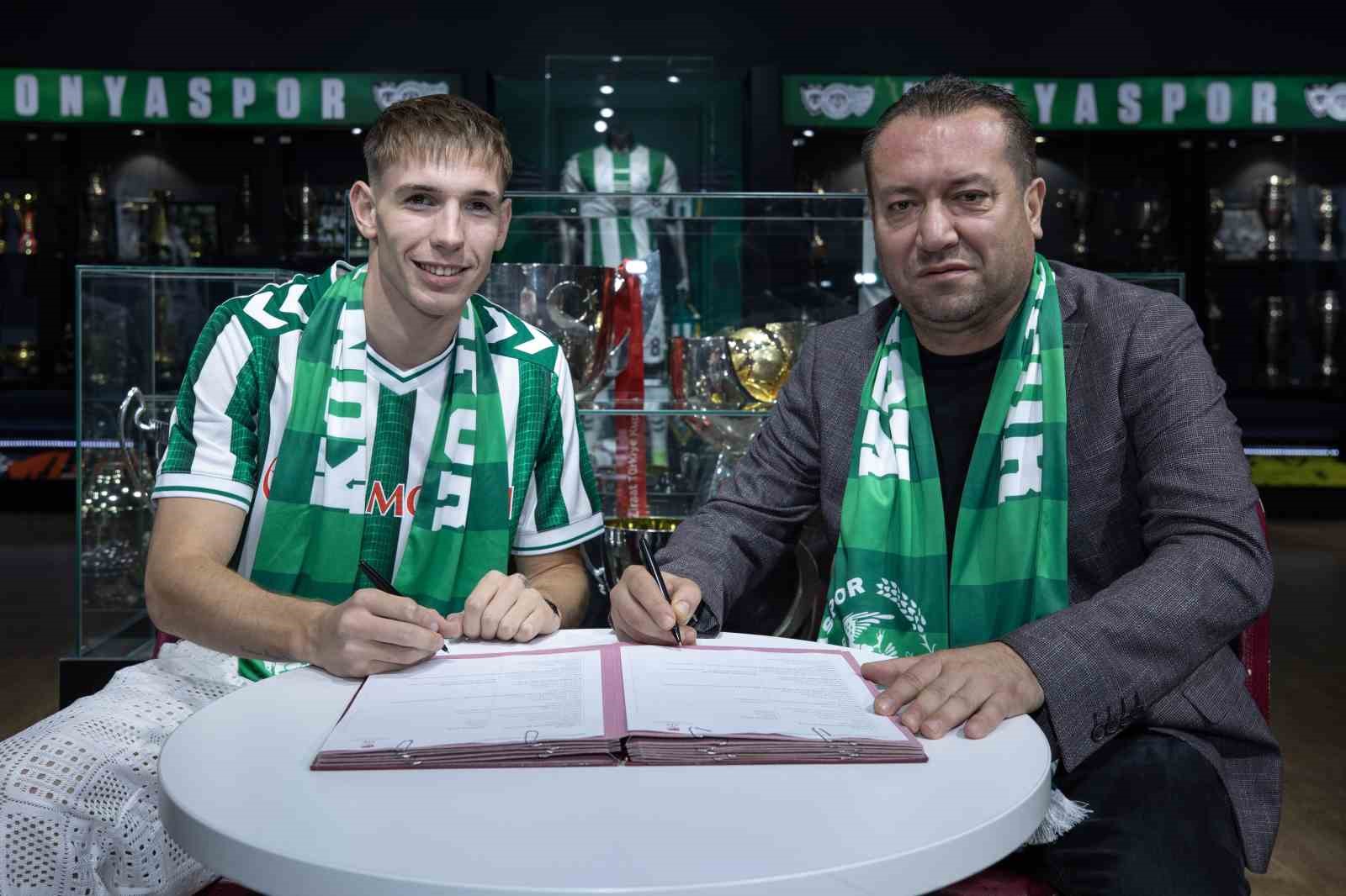 konyaspor-rajmund-toth-transferini-acikladi