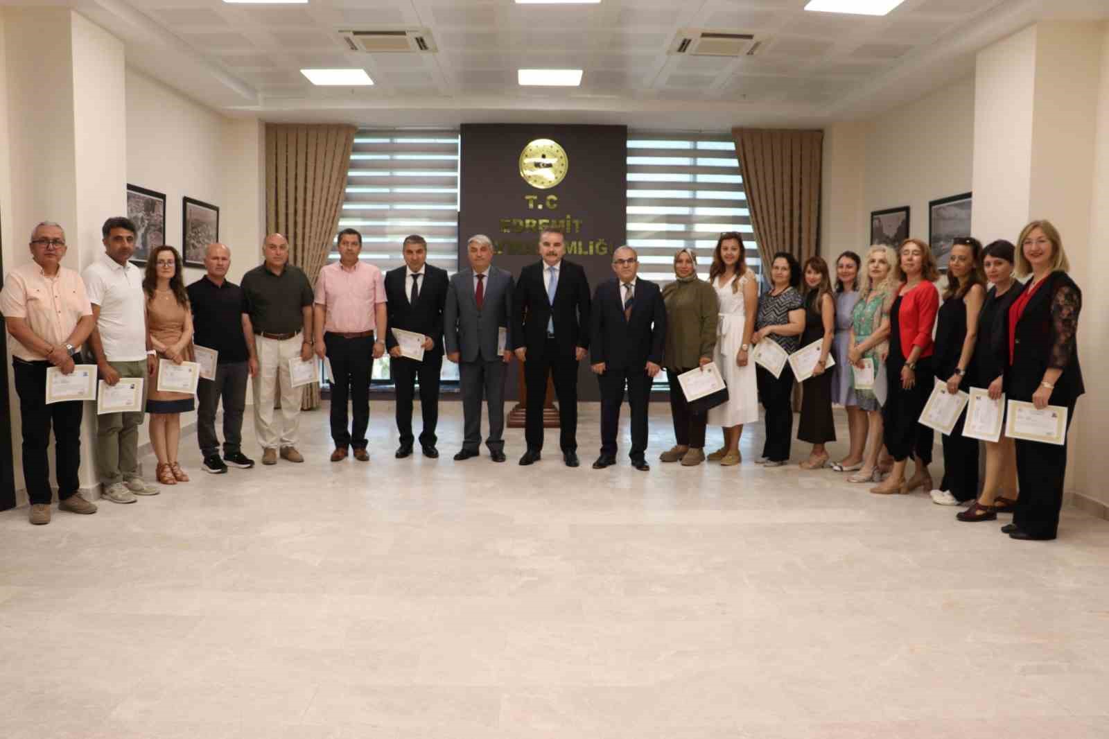 eeskep-kapsaminda-gorev-alan-egitimciler-basari-belgesi-ile-odullendirildi