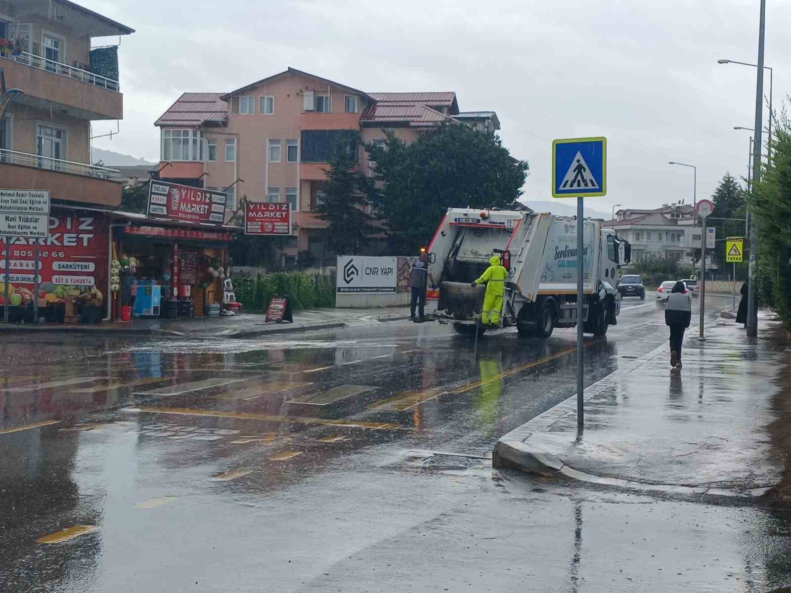 sakarya-da-saganak-hayati-olumsuz-etkiledi
