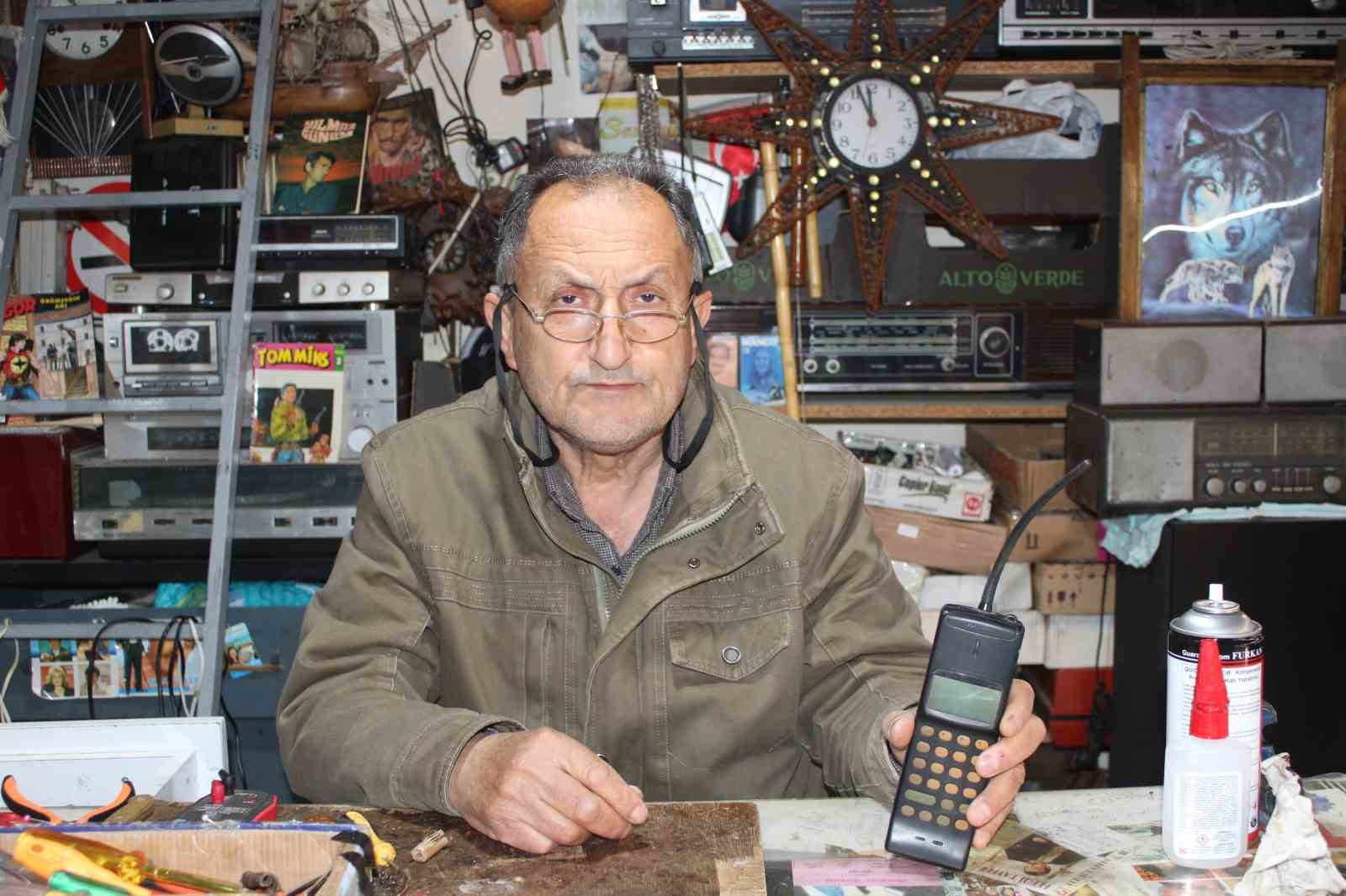 ajan-filmlerinin-uydu-telefonu-aydin-da-yeniden-calisti