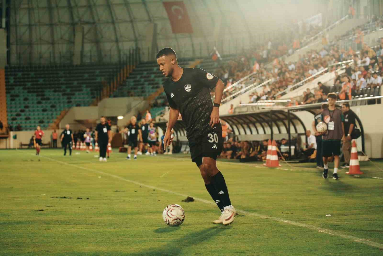 trendyol-1-lig-vanspor-fk-3-istanbulspor-2