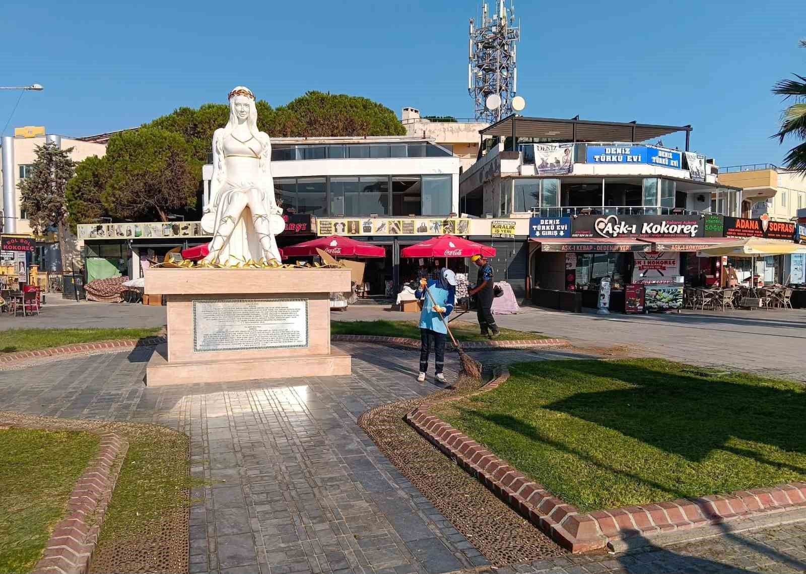 didim-belediyesi-yesil-alanlarda-bakim-ve-duzenleme-calismalarini-surduruyor
