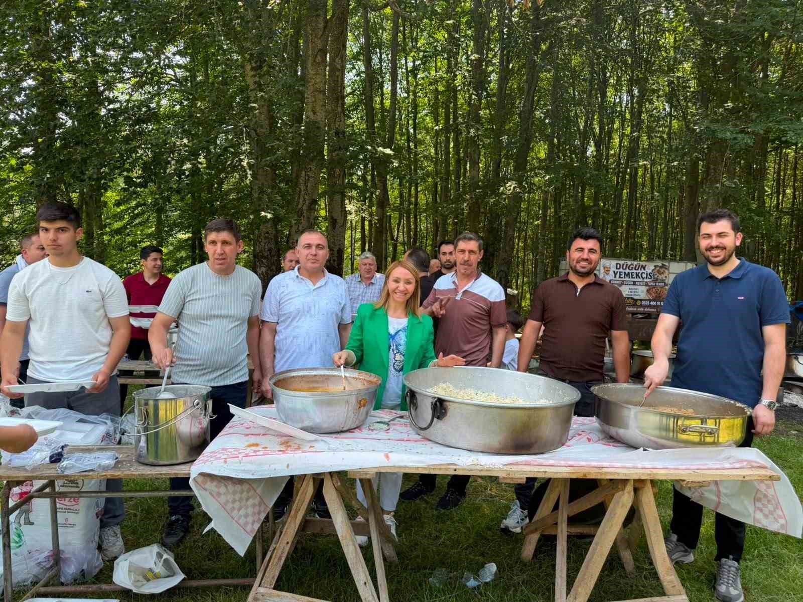bilecik-te-yagmur-ve-sukur-duasi-yapildi
