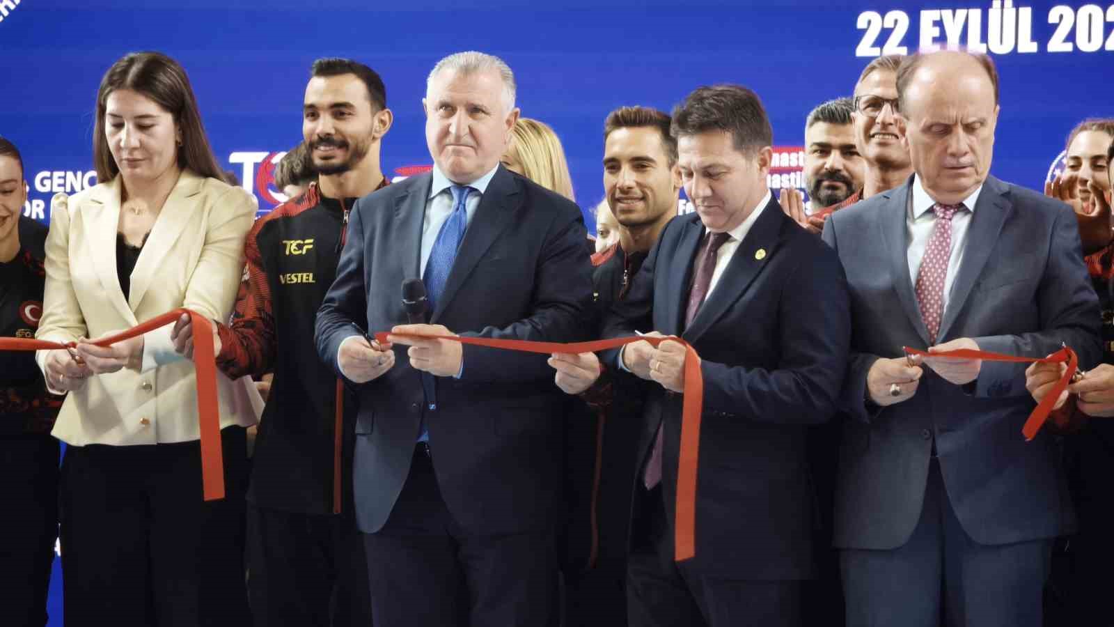 bakan-bak-tcf-artik-kirada-degil-kendisine-ait-bir-binada-antrenmanlari-takip-edebilecek