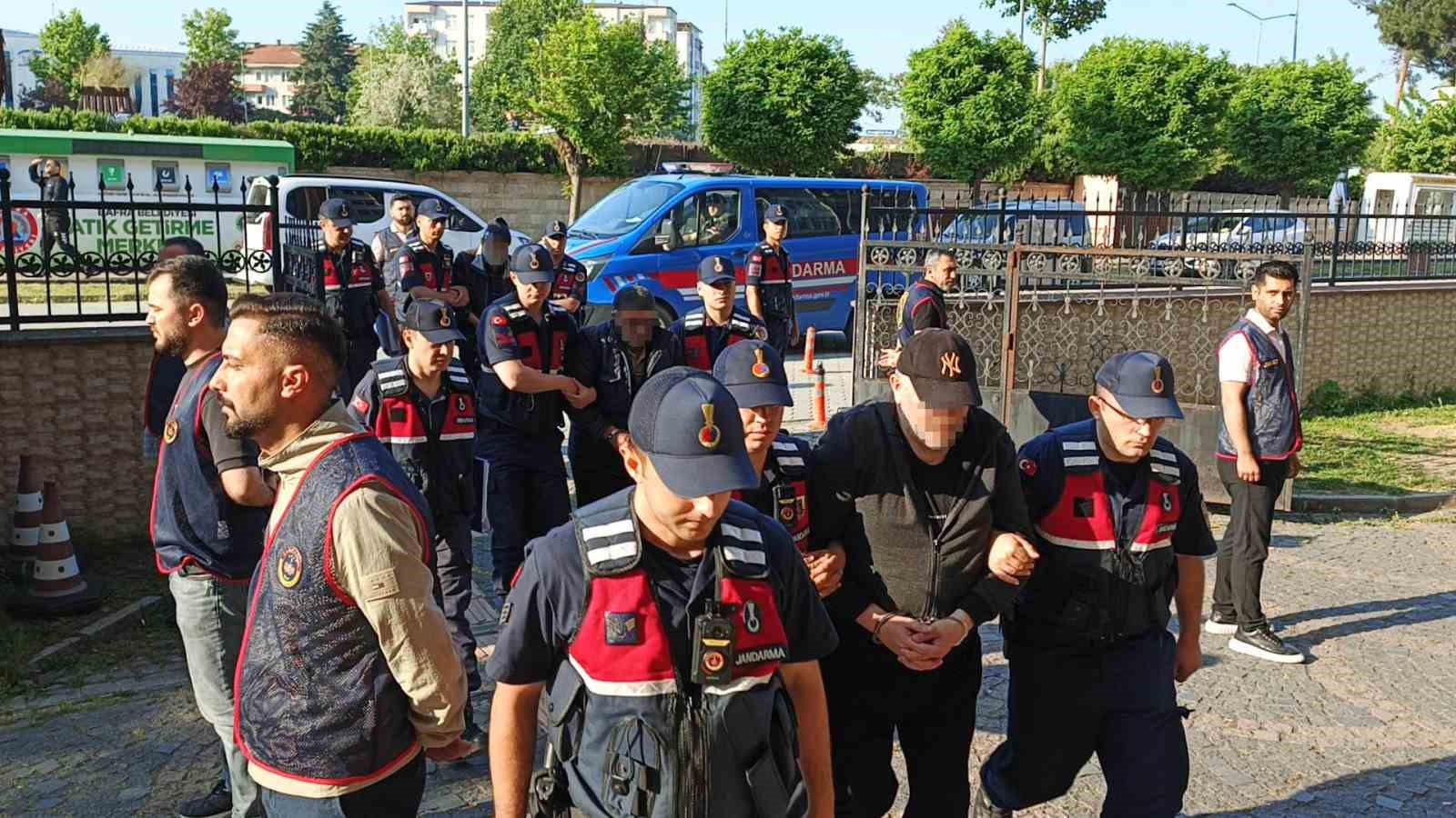 20-yil-once-dere-yataginda-bulunan-kadin-cesedinin-sirri-cozuluyor-2-tutuklama