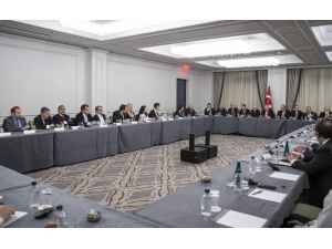 Başbakan Yıldırım Finans Kuruluş Temsilcileri İle Görüştü