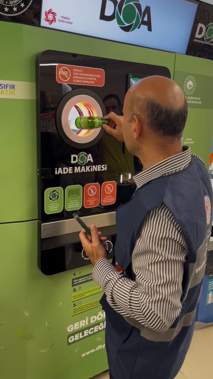 bilecik-te-9-noktada-geri-donusumde-1-tl-donemi-basladi