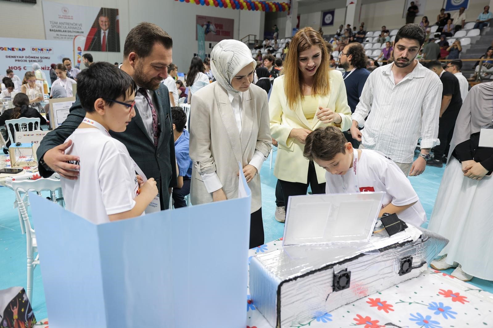 milli-teknoloji-hamlesi-nin-genc-temsilcileri-uzay-yasamini-tasarliyor