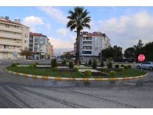 Burhaniye’de Sokaklar Güzelleşti