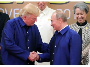 Trump Ve Putin Vietnam’da Tokalaştı