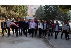 Öğrencilerden Umuda Uzanan Eller Projesi