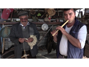 Yörüklerin Konar Göçer Hayatını Evine Taşıdı