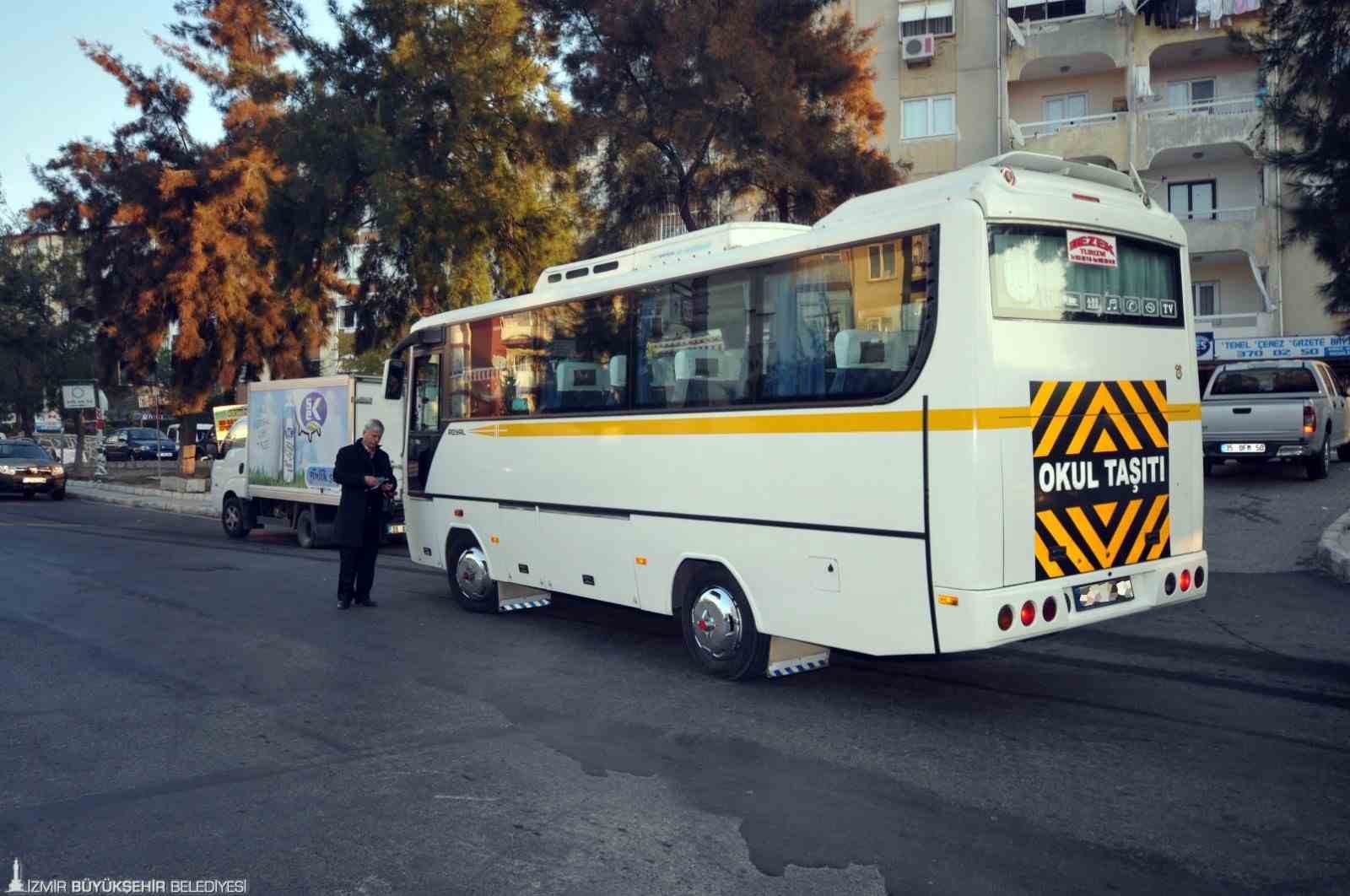 buyuksehir-den-izmir-e-400-yeni-servis-araci-plakasi