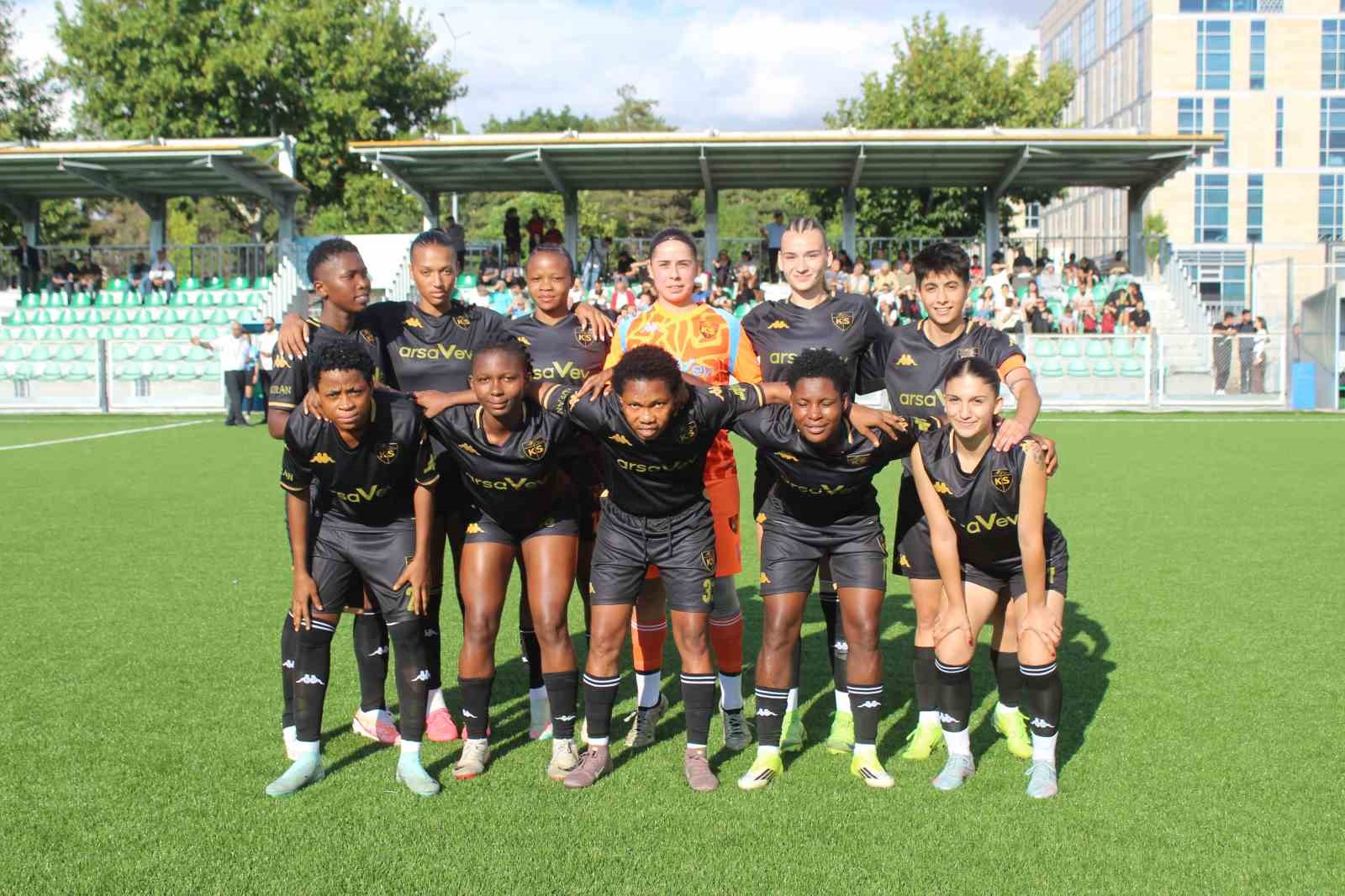 kayseri-kadin-fk-sezona-galibiyetle-basladi