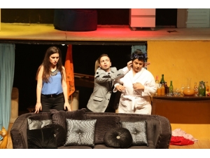 Büyükşehir’den Her Yaşa Tiyatro