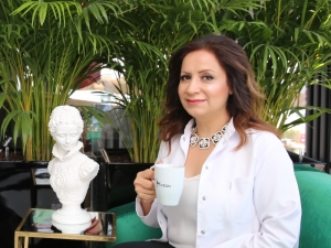 Bakımlı Kadınların Cilt Problemleri Teknolojiyle Tarihe Karışıyor