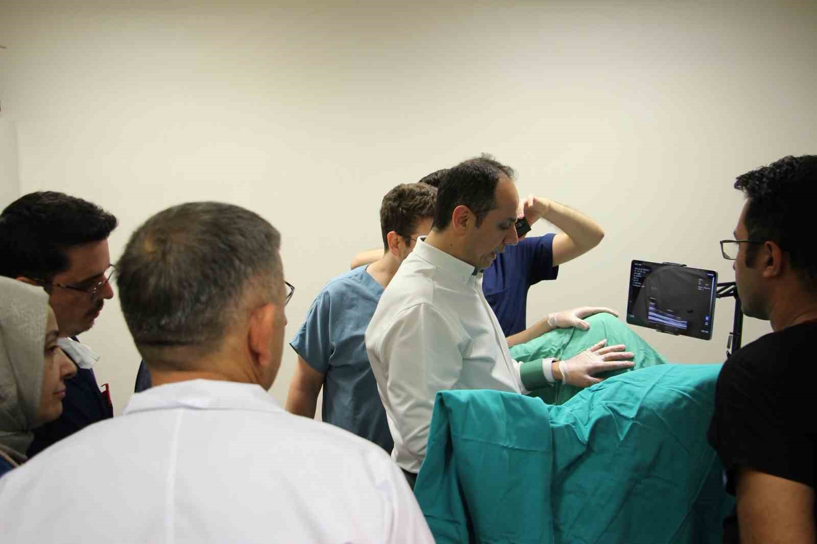 elazig-da-transperineal-prostat-biyopsisi-egitimi-duzenlendi