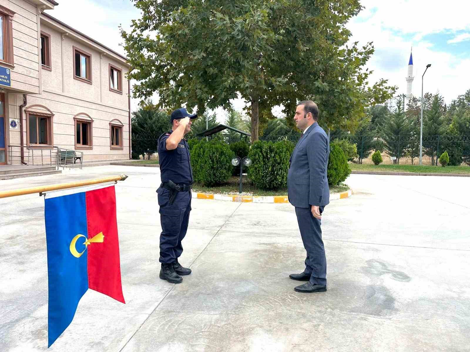 yuzbasi-rutbesine-yukselen-osmaneli-ilce-jandarma-komutani-soy-a-basari-dilegi