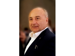 Yakın Doğu Üniversitesi Öğretim Üyesi Prof. Dr. Akyüz’ün Uluslararası Başarısı