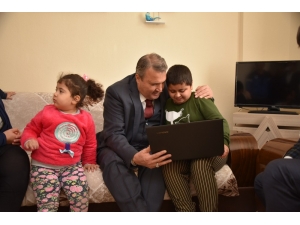 Minik Sıla’nın Yüzü Aylar Sonra İlk Kez Güldü