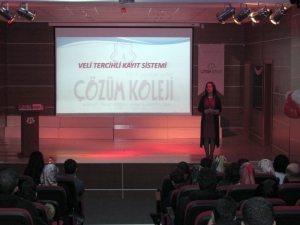 Çözüm Koleji’nde Velilere Yeni Sınav Sistemi Anlatıldı