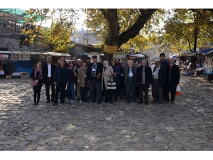 Deneyimli Yurttaşlar Tarihi Mekanları Gezdi