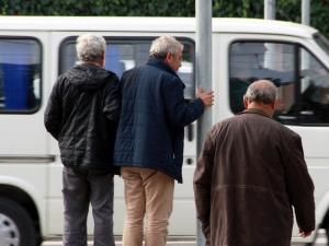Elektrik Direğini "Canım Benim" Diye Sevdi