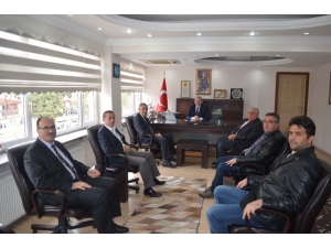 Salihli Tso’dan Öğrencilere Mont Yardımı