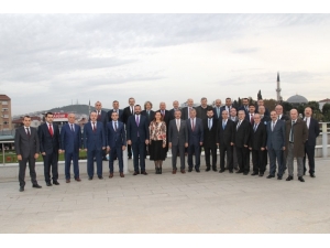 Başkan Köşker İstişare Toplantısında Birim Amirleriyle Bir Araya Geldi