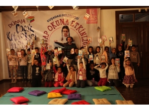 Kuşadası’nda ’Dünya Çocuk Haftası Kitapları’ Etkinliği